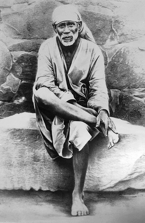Sai is pure consciousness and cannot be contained in any form, any form. Omniscent, omnipotent and omnipresent.